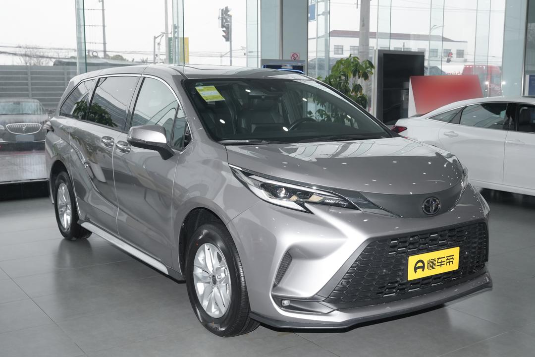 Toyota Granvia 2026, фото 3