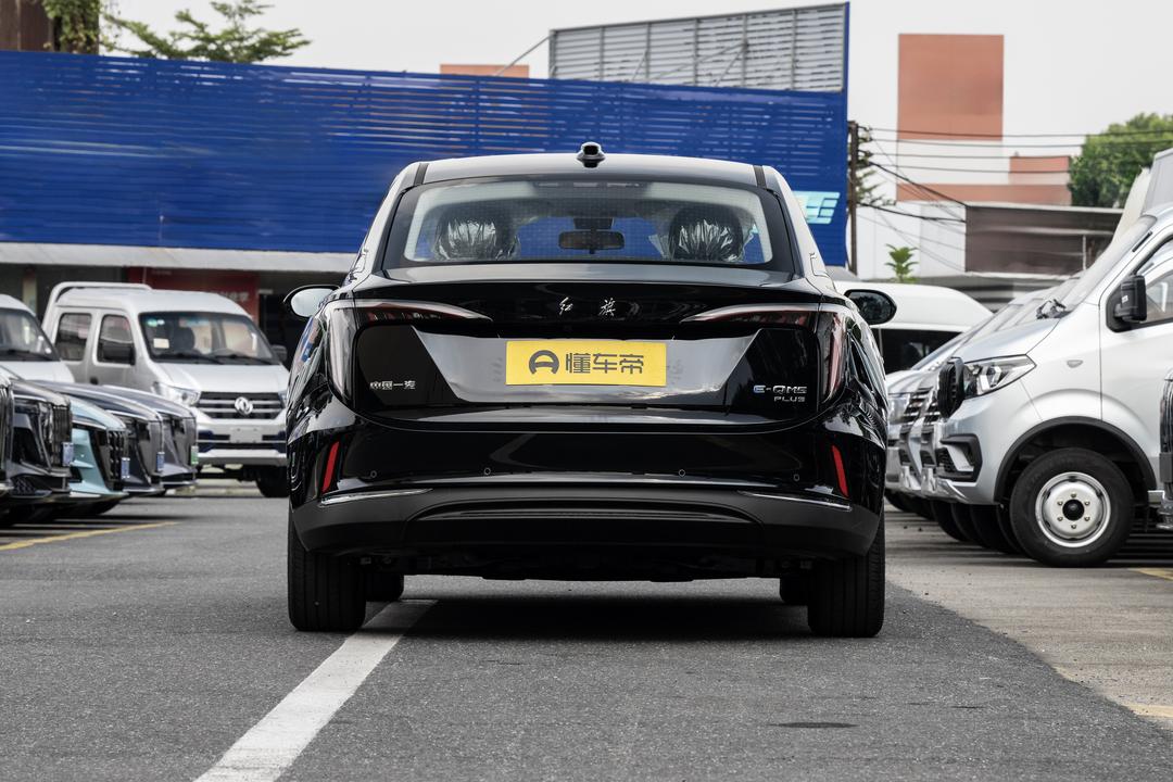 Hongqi E-QM5 2026, фото 6
