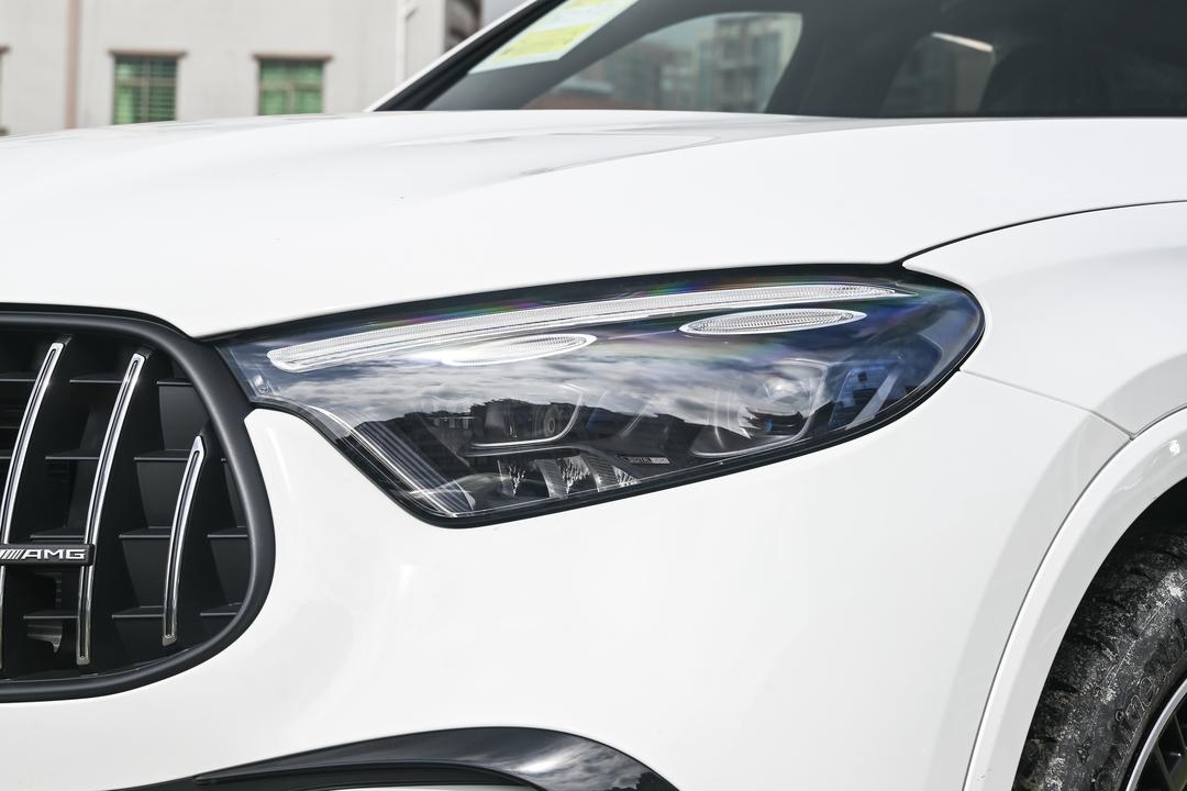 Mercedes-Benz GLC AMG 2026, фото 13