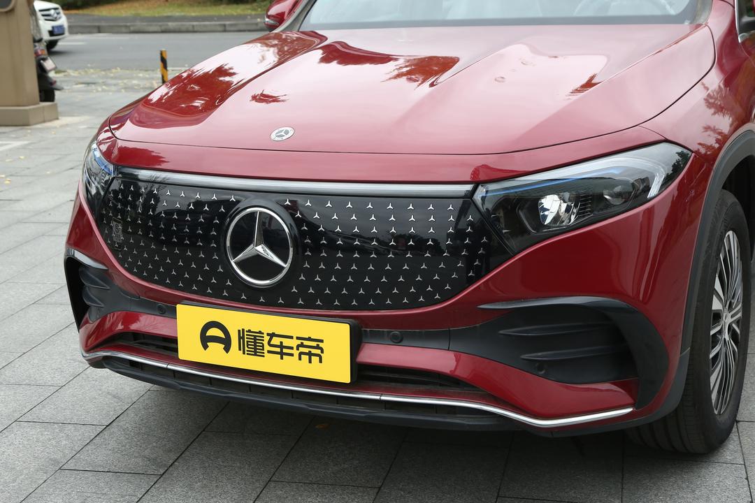 Mercedes-Benz EQB 2026, фото 9