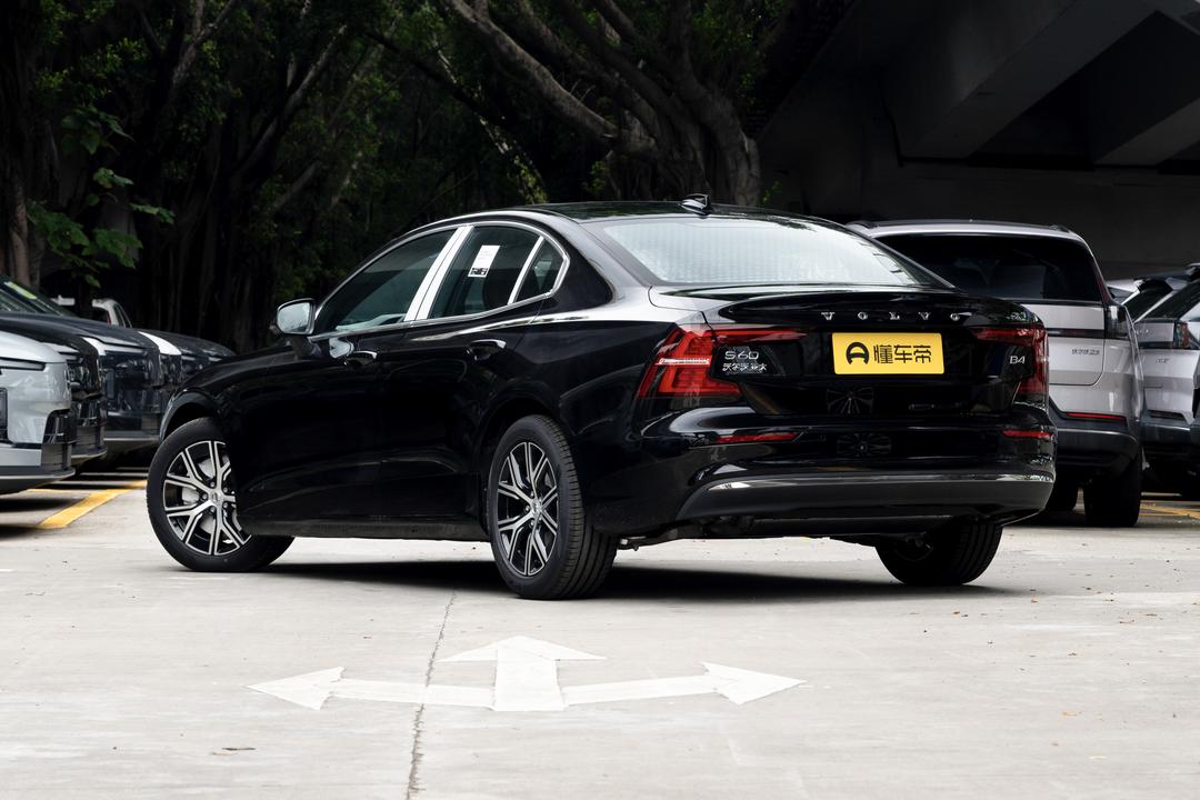 Volvo S60 2026, фото 5