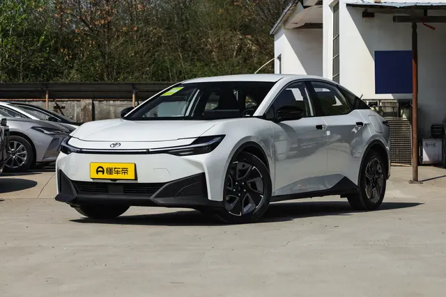 Toyota bZ3 2026 — купить из Китая под заказ