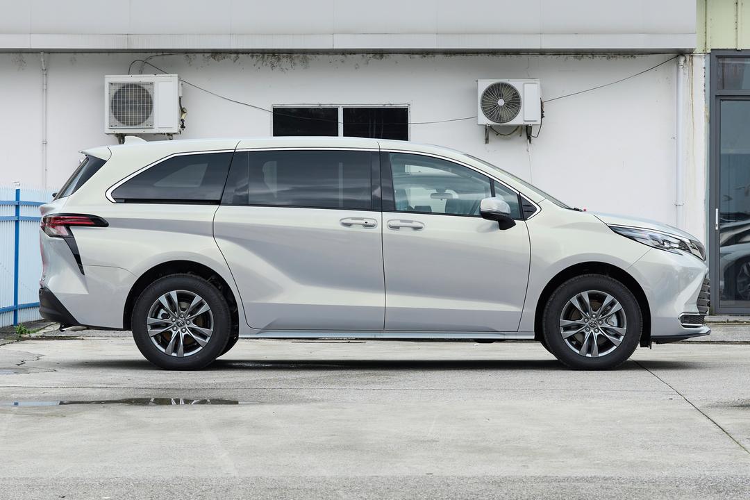 Toyota Sienna 2026, фото 8