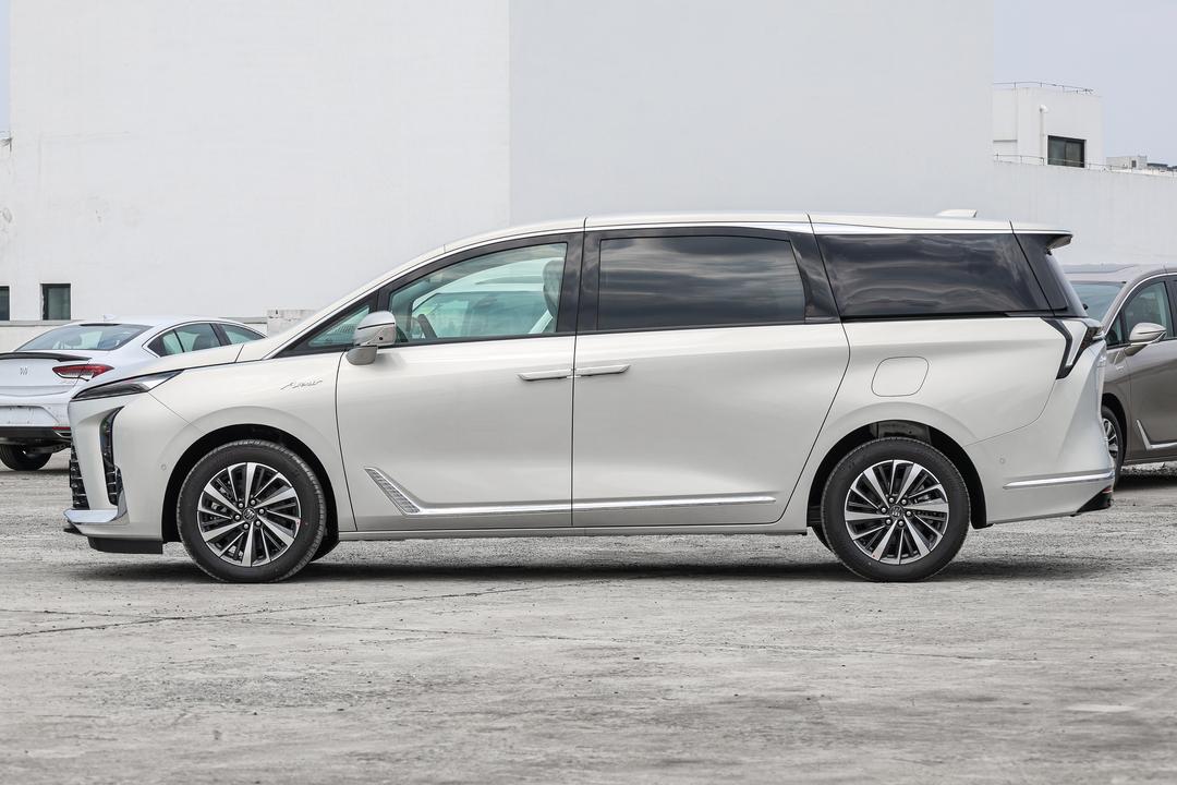 Buick GL8 2026, фото 4