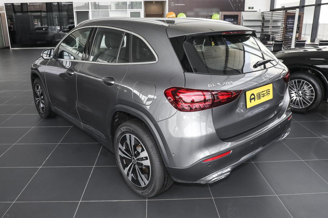Mercedes-Benz GLA 2026, фото 5