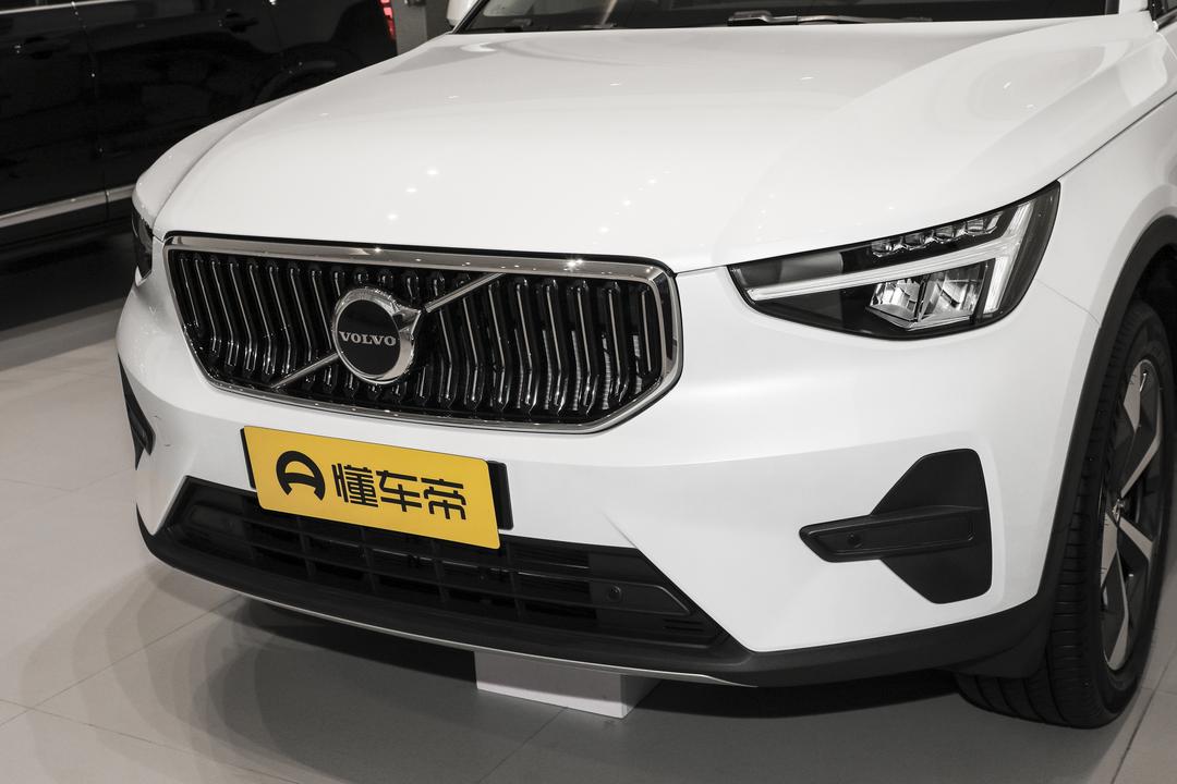 Volvo XC40 2026, фото 8