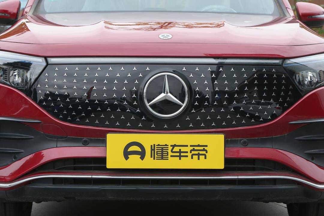 Mercedes-Benz EQB 2026, фото 10