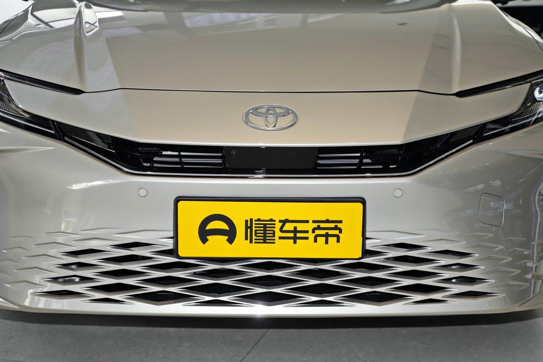 Toyota Camry 2026, фото 9