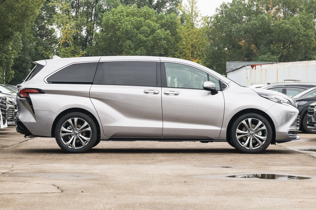 Toyota Sienna 2026, фото 8
