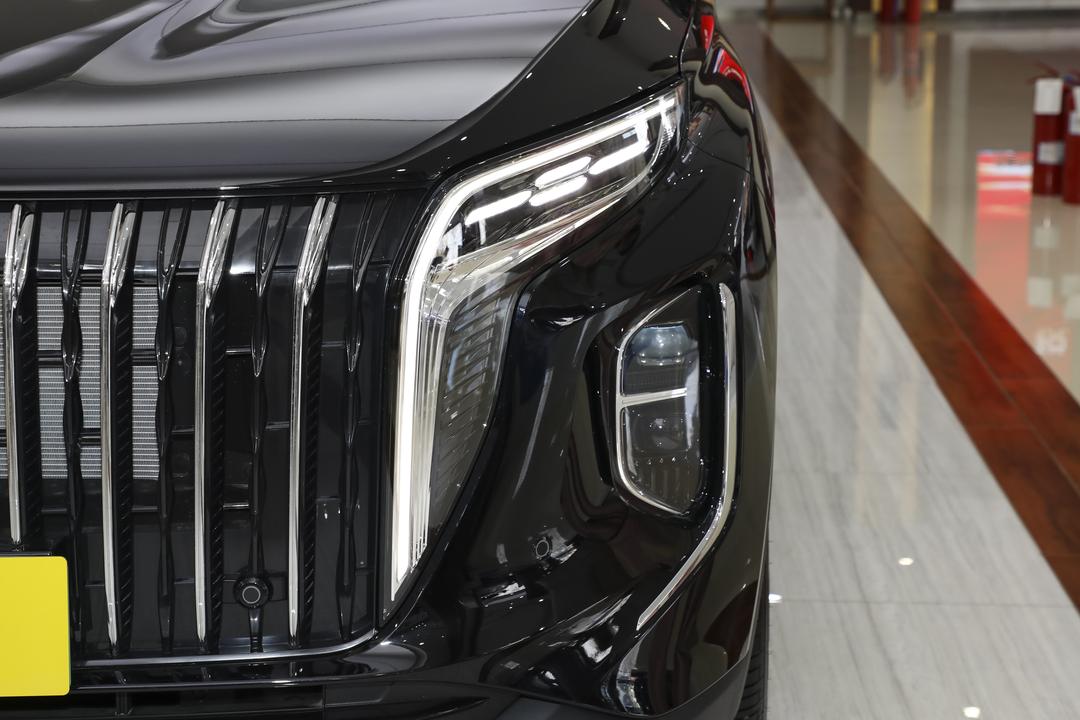 Hongqi HS7 PHEV 2026, фото 12