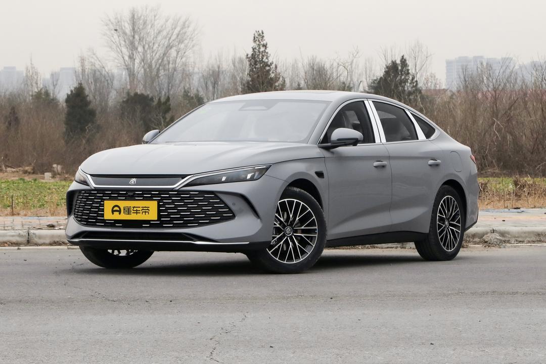 BYD Qin L DM 2026, фото 1