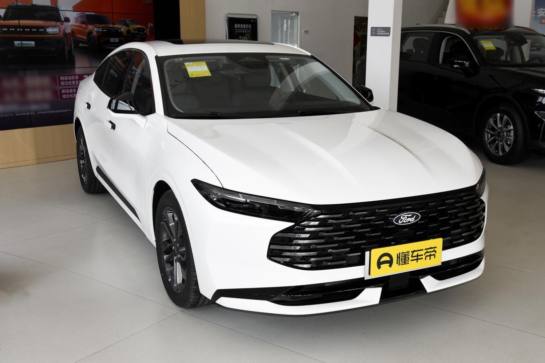 Ford Mondeo 2026, фото 3