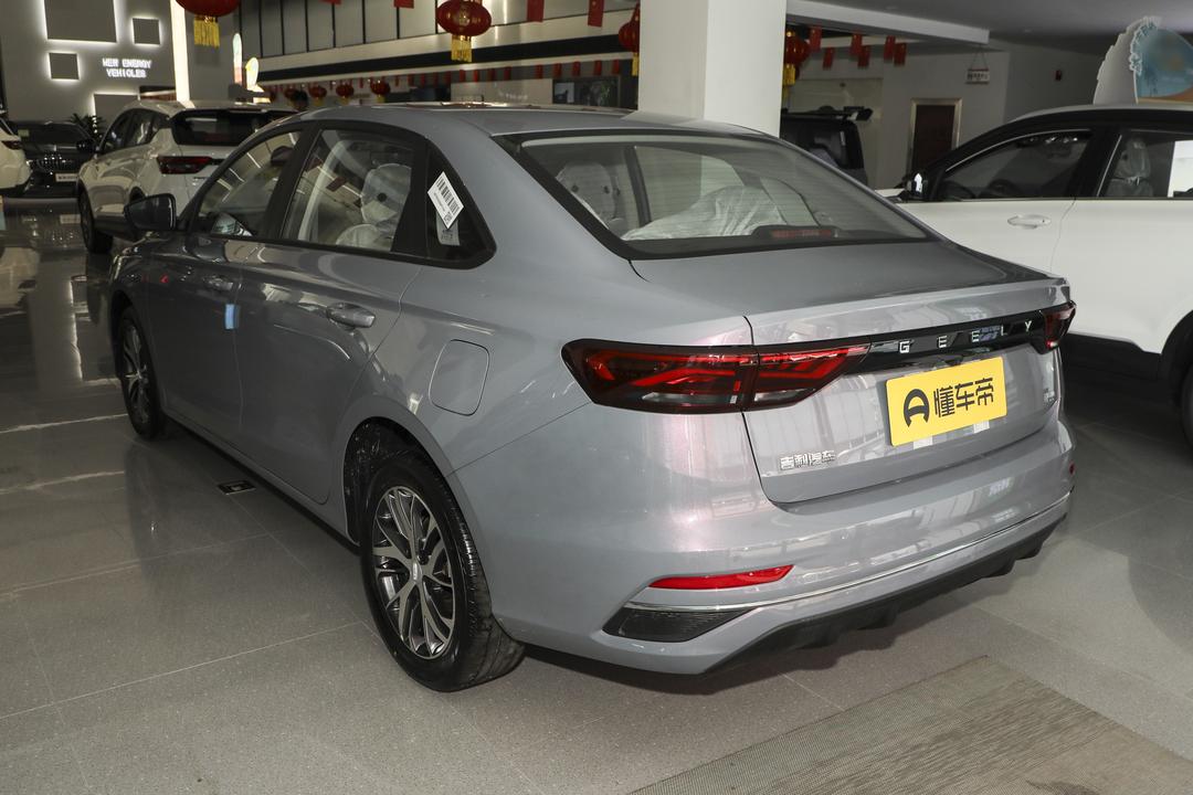 Geely Emgrand 2026, фото 5