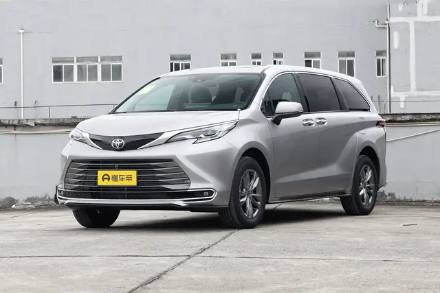Toyota Sienna 2026 — купить из Китая под заказ