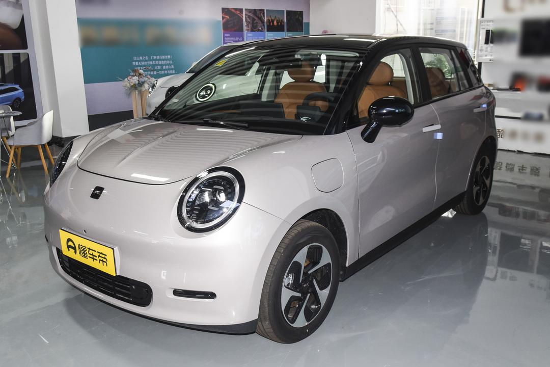 JAC Yiwei 3