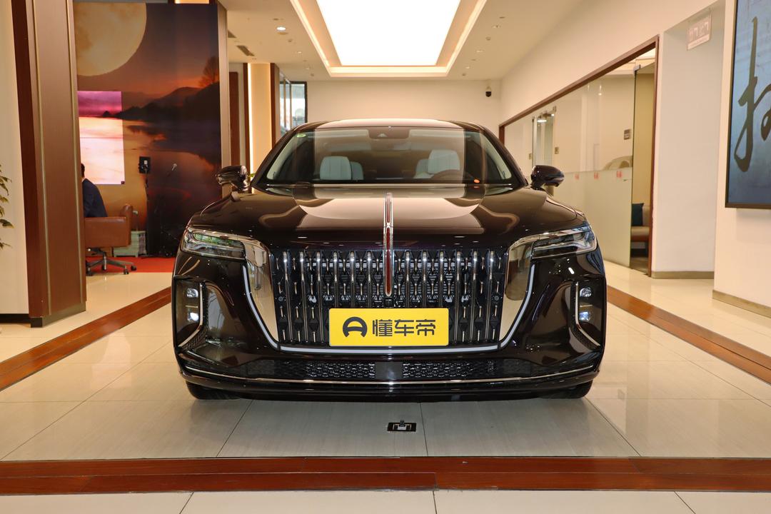 Hongqi H9 2026, фото 2
