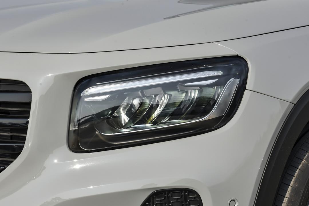 Mercedes-Benz GLB 2026, фото 14