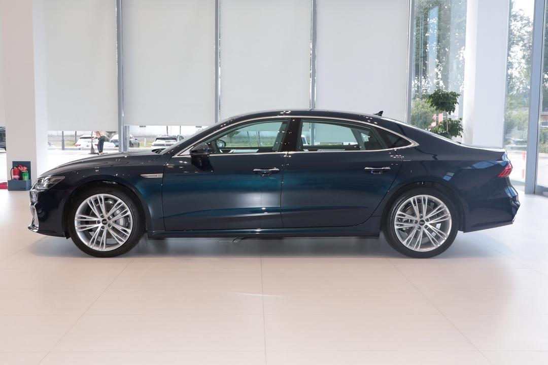 Audi A7L 2026, фото 4