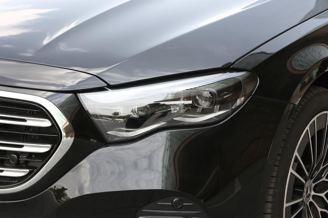 Mercedes-Benz E-Class 2026, фото 13