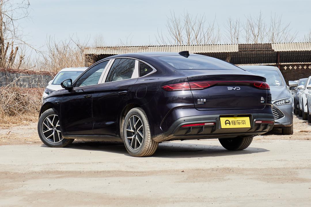 BYD Qin L DM 2026, фото 5