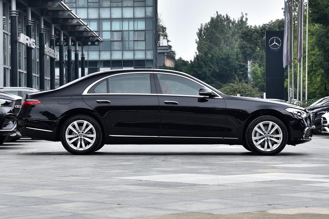 Mercedes-Benz S-Class 2026, фото 8