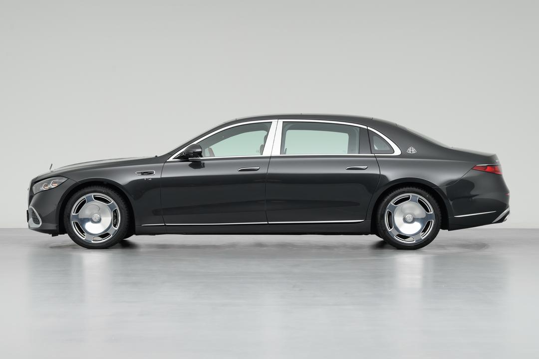 Mercedes-Benz Maybach S-Class 2026, фото 4