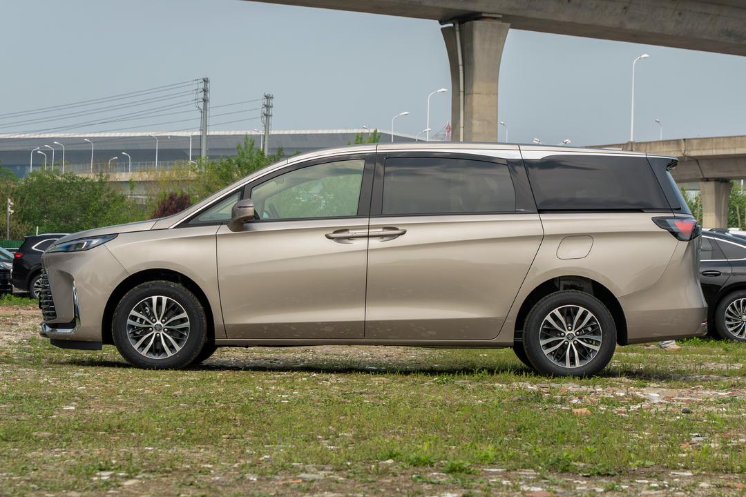 Buick GL8 2026, фото 4