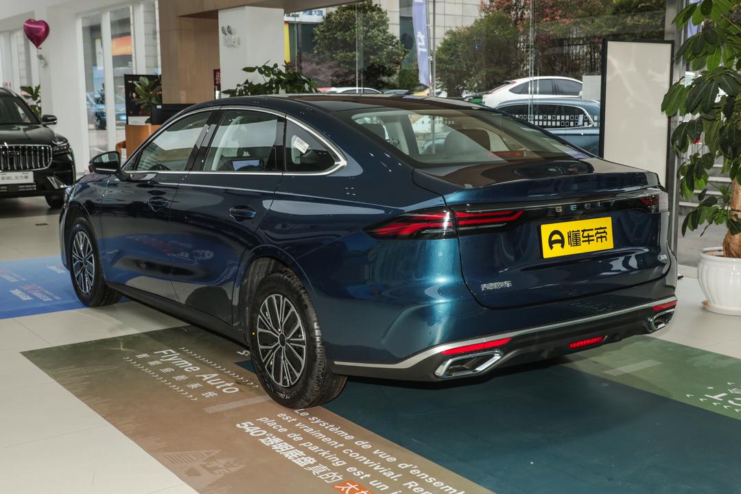 Geely Emgrand 2026, фото 5