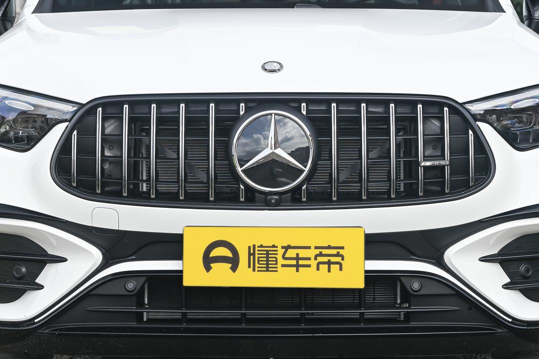Mercedes-Benz GLC AMG 2026, фото 10