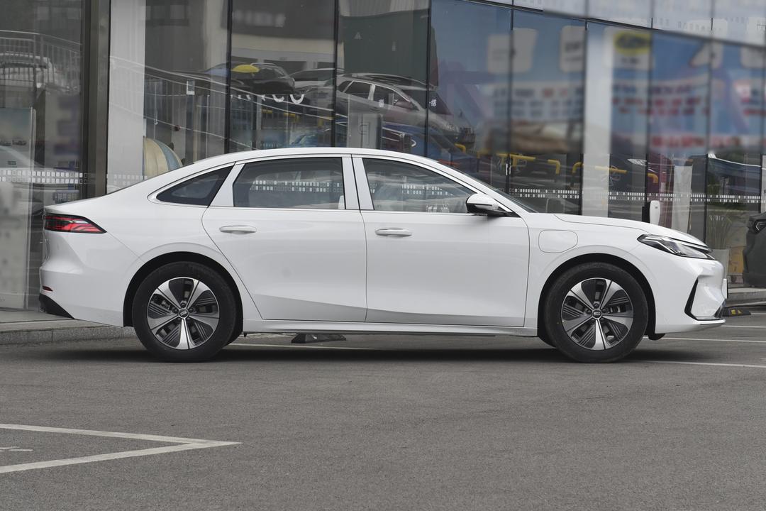 Geely A7 EV 2026, фото 8