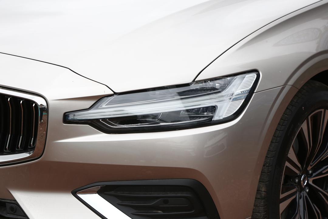 Volvo S60 2026, фото 13