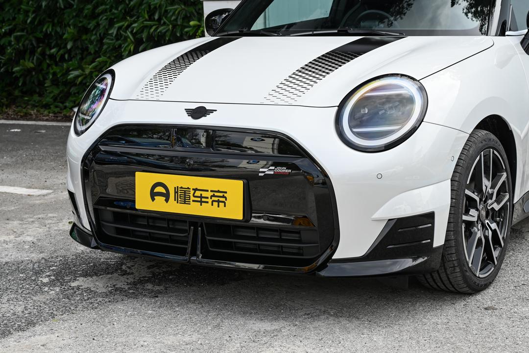 MINI Cooper Electric 2026, фото 9