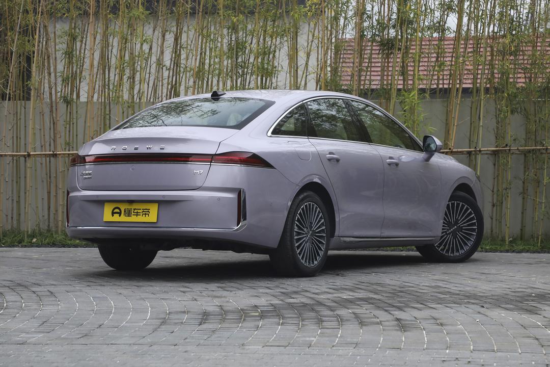 Roewe M7 DMH 2026, фото 7