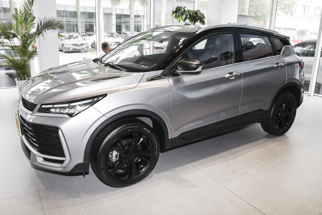 Geely Coolray 2026, фото 4