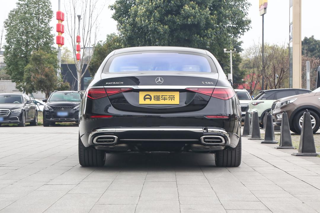 Mercedes-Benz Maybach S-Class 2026, фото 6