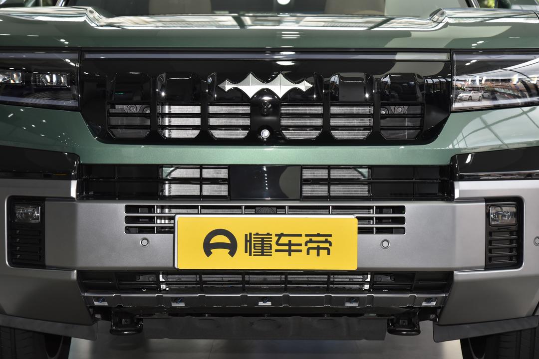 BYD Fangchengbao Leopard 8 2026, фото 10
