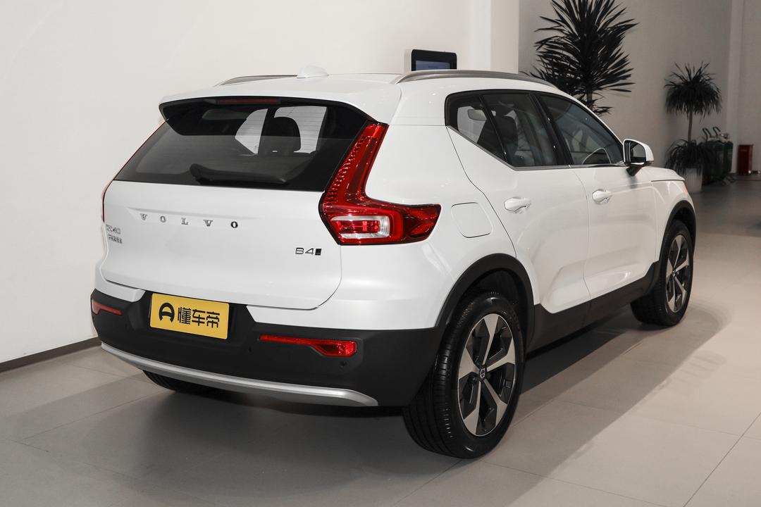 Volvo XC40 2026, фото 6