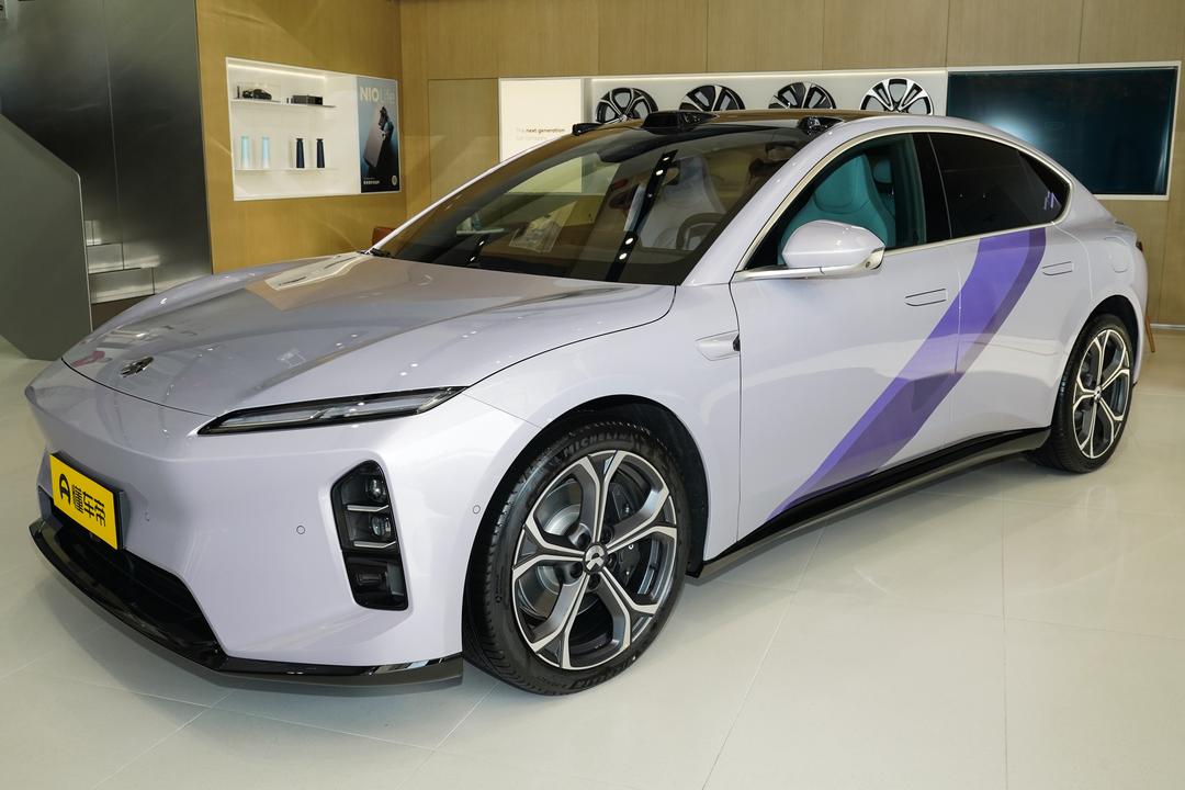NIO ET5