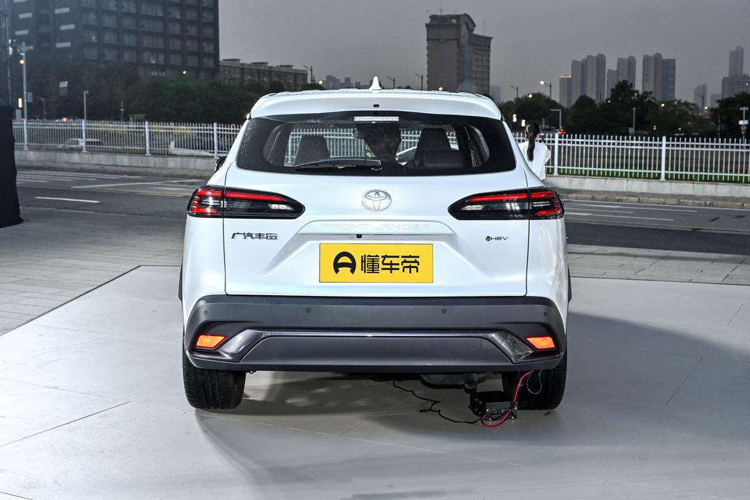 Toyota Frontlander 2026, фото 6