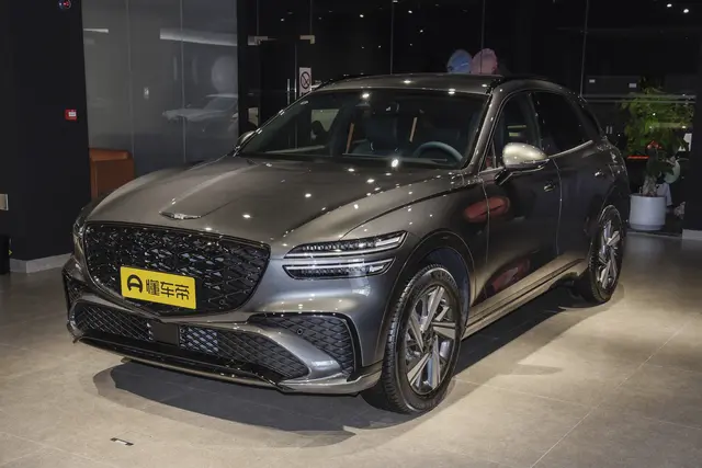 Genesis GV70 2026 — купить из Китая под заказ