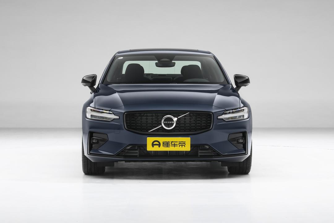 Volvo S60 2026, фото 2