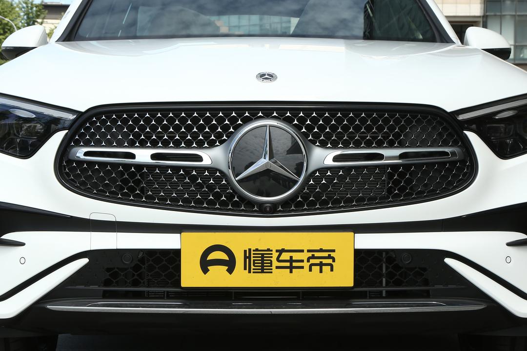 Mercedes-Benz GLC-Class 2026, фото 10