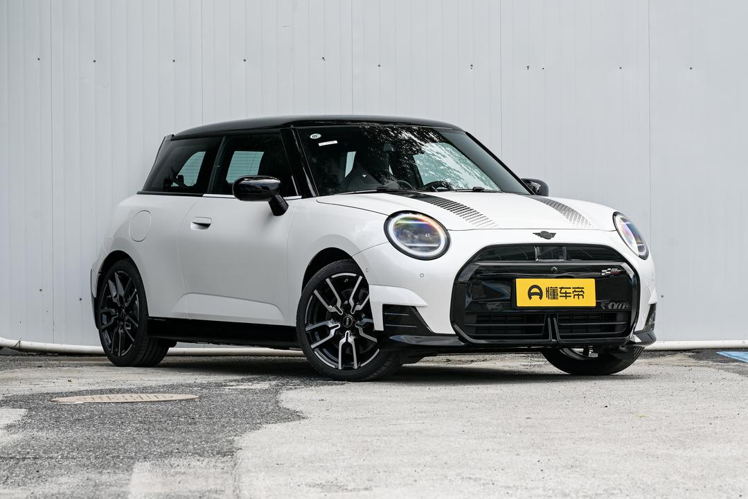 MINI Cooper Electric 2026, фото 3