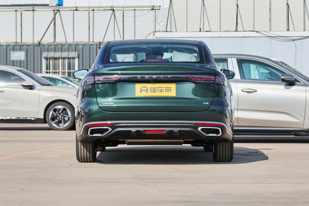 Geely Emgrand 2026, фото 6