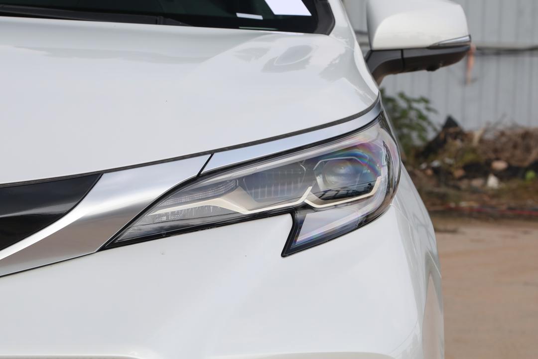 Toyota Granvia 2026, фото 12