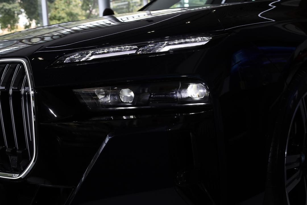 BMW 7-Series 2026, фото 12