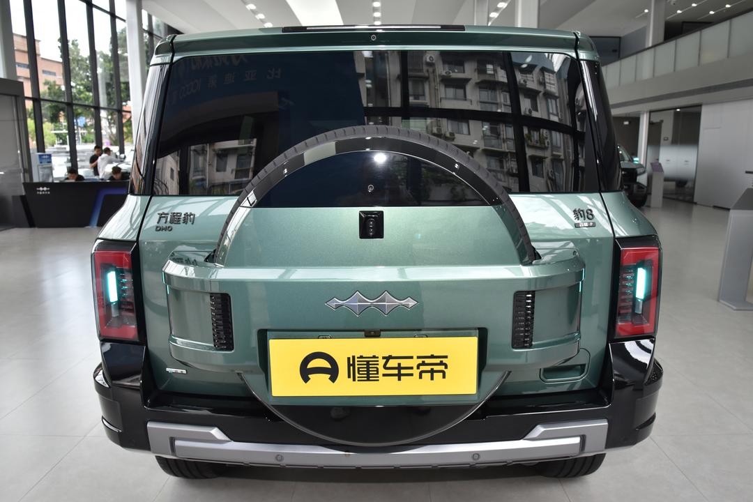 BYD Fangchengbao Leopard 8 2026, фото 6