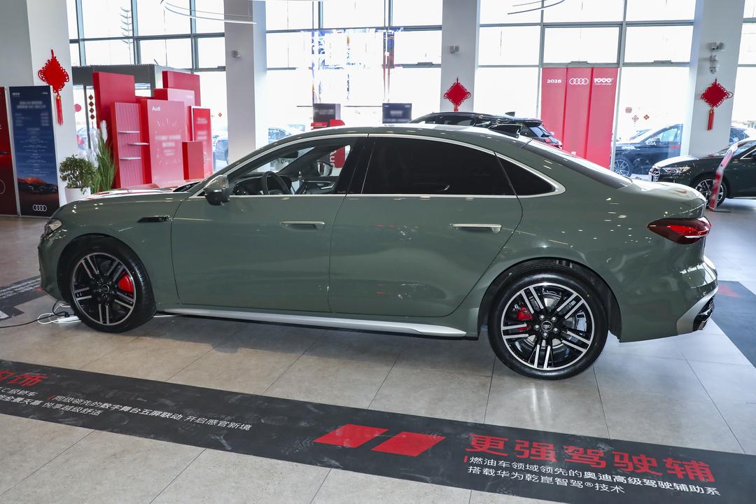Audi A5L 2026, фото 4