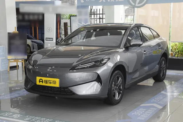 BYD e7 EV 2026 — купить из Китая под заказ