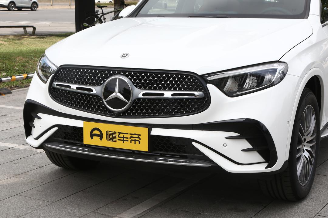 Mercedes-Benz GLC-Class 2026, фото 9
